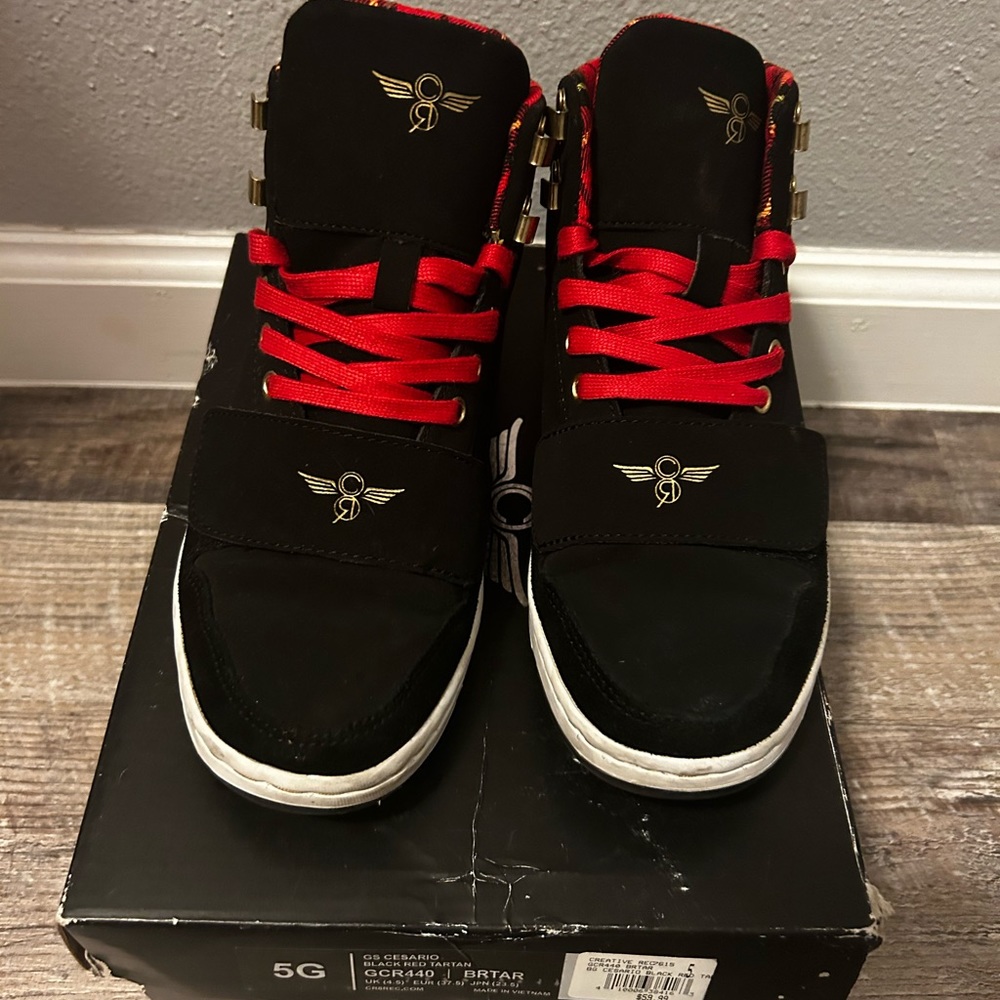 Creative Recreation - Girls size U.S. 5G, EU 37.5